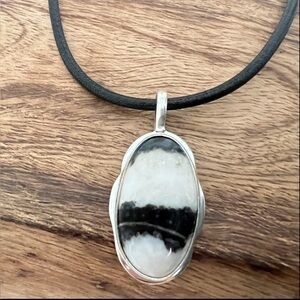 925 Sterling Silver White buffalo Turquoise Necklace unisex Gemstone Jewelry
